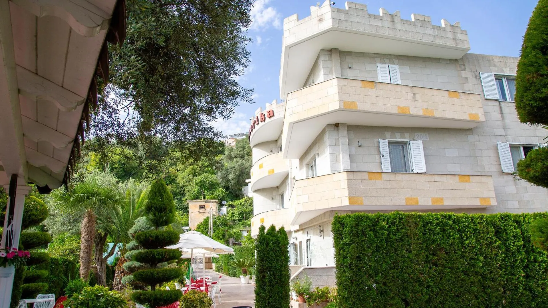 בורש Vila Florika Hotel אלבניה