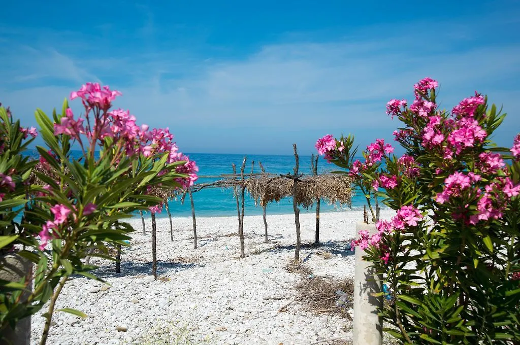 Vila Florika Hotel Borş Arnavutluk