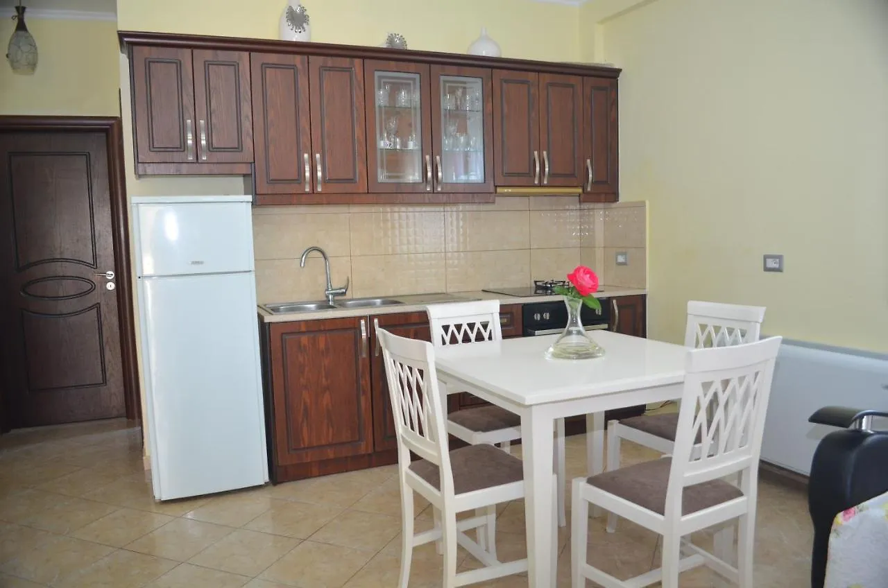 **** Apartmanhotel Vila Florika Hotel Borsh Albánia